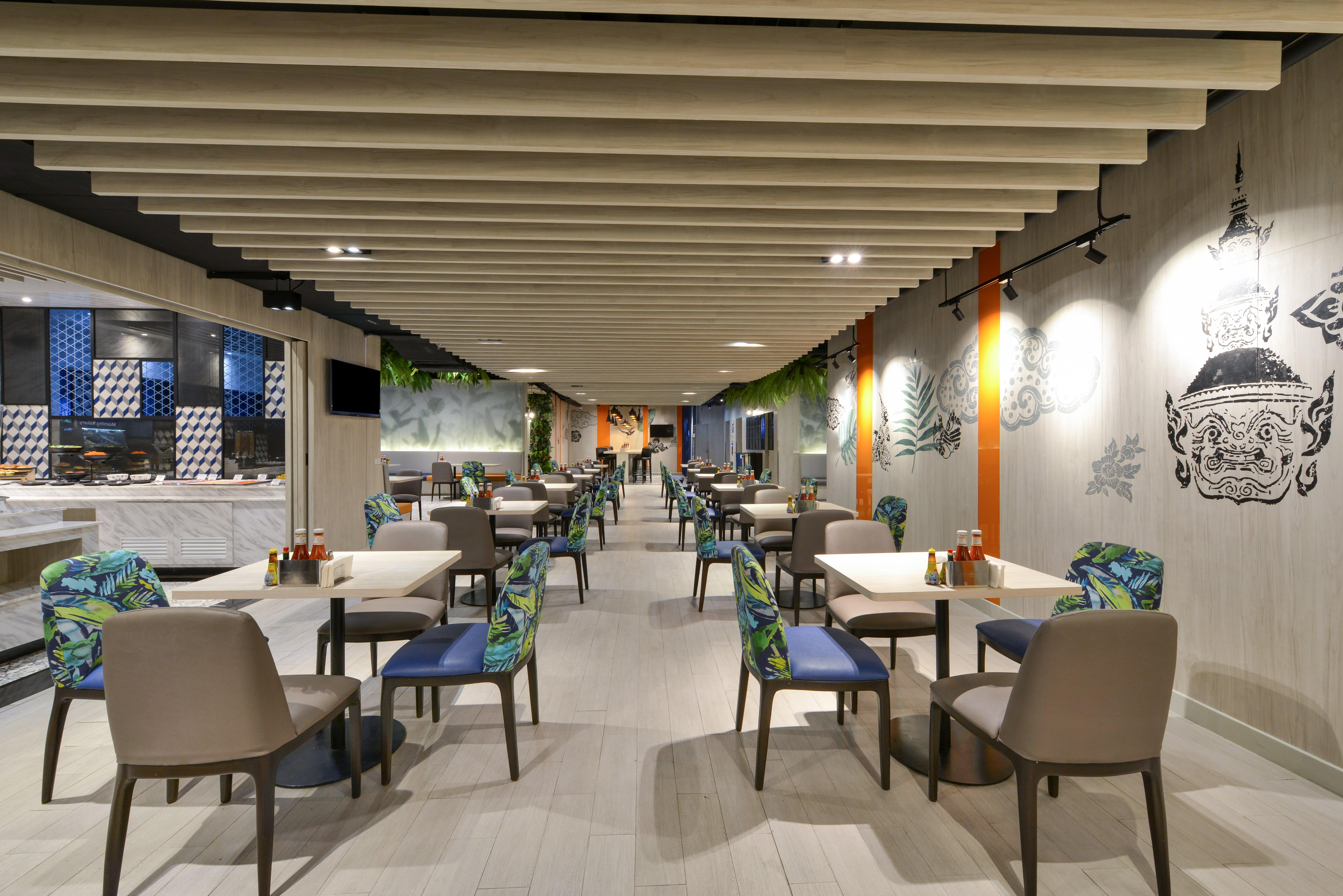 Holiday Inn Express Bangkok Sukhumvit 11 By Ihg Buitenkant foto