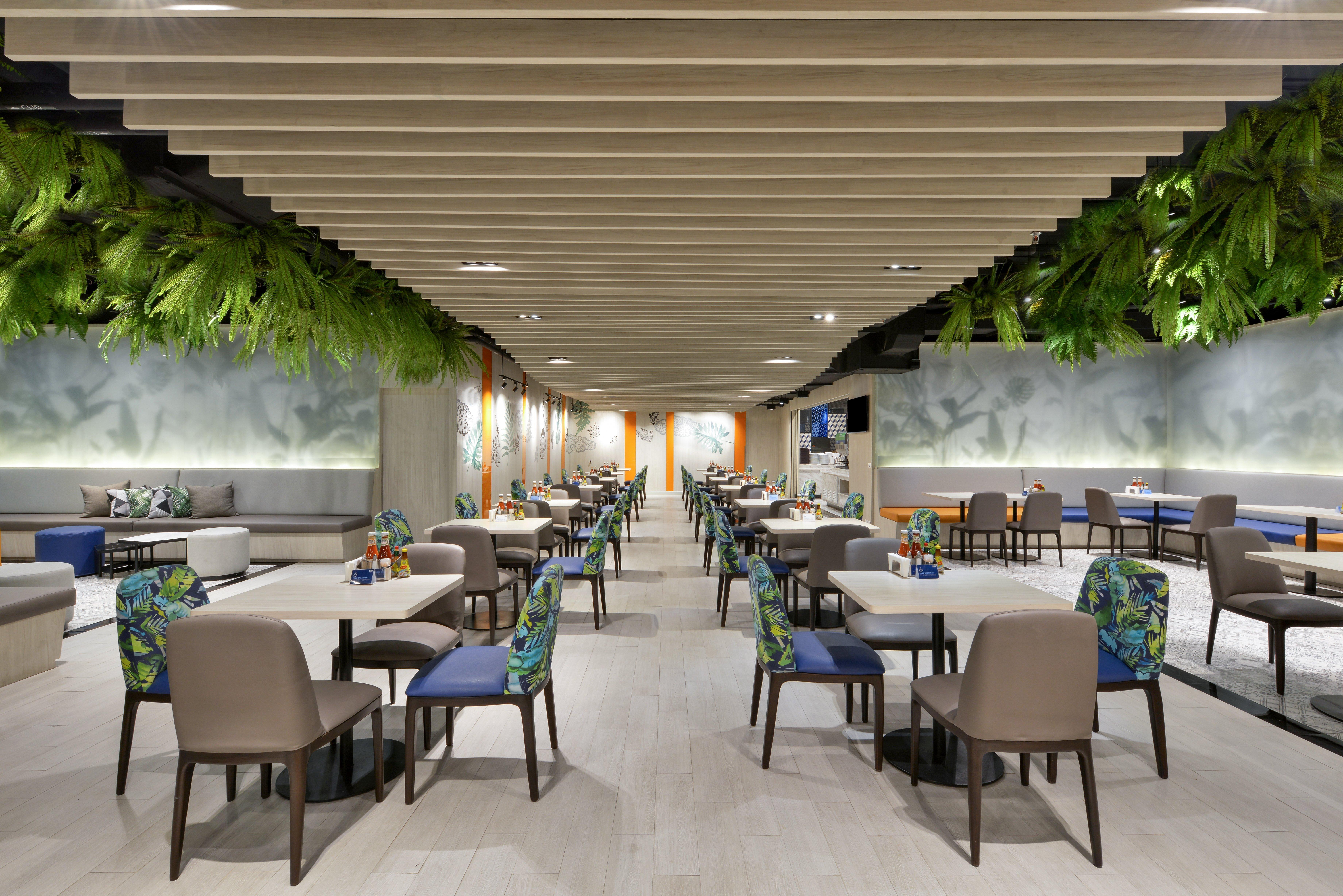 Holiday Inn Express Bangkok Sukhumvit 11 By Ihg Buitenkant foto
