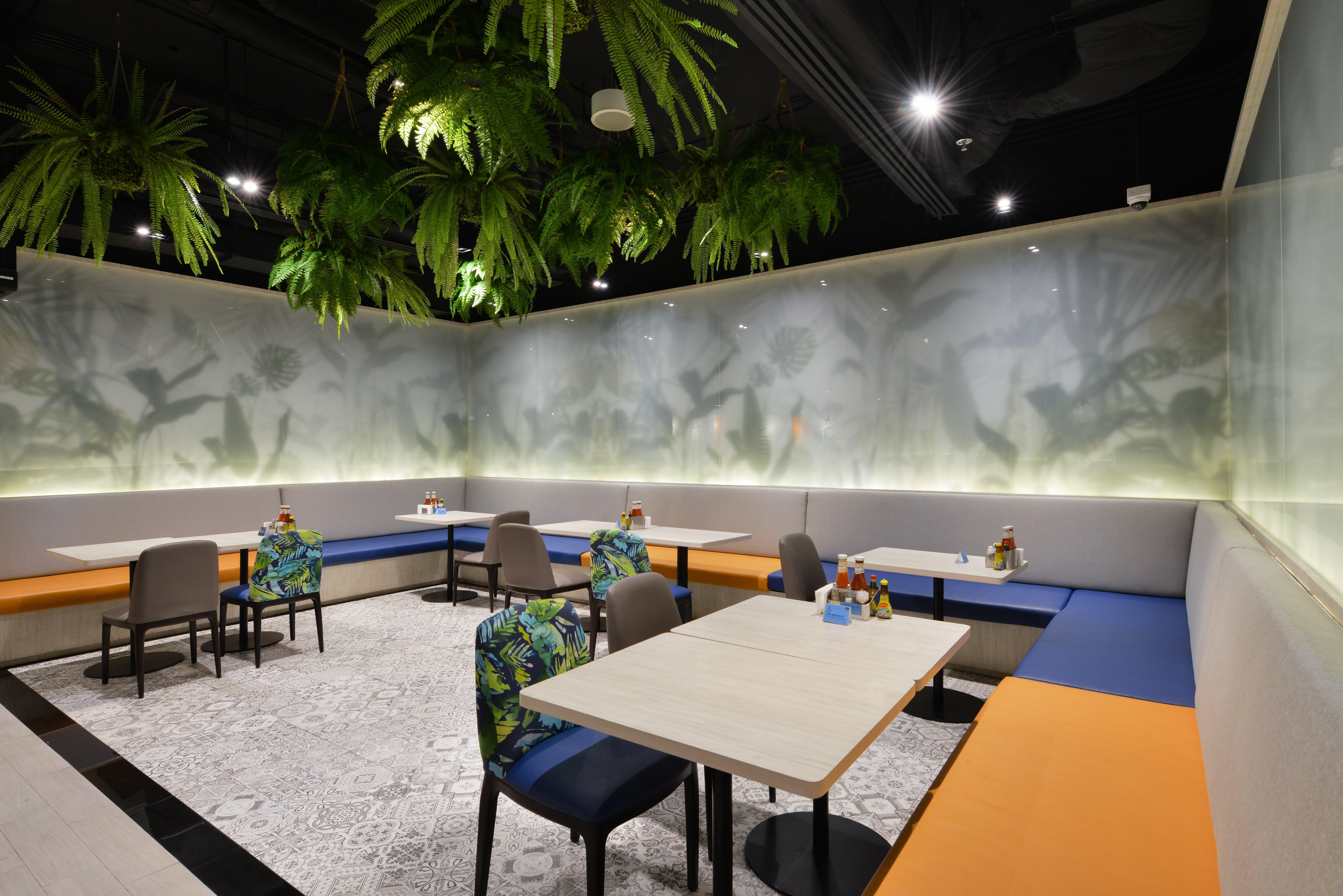 Holiday Inn Express Bangkok Sukhumvit 11 By Ihg Buitenkant foto