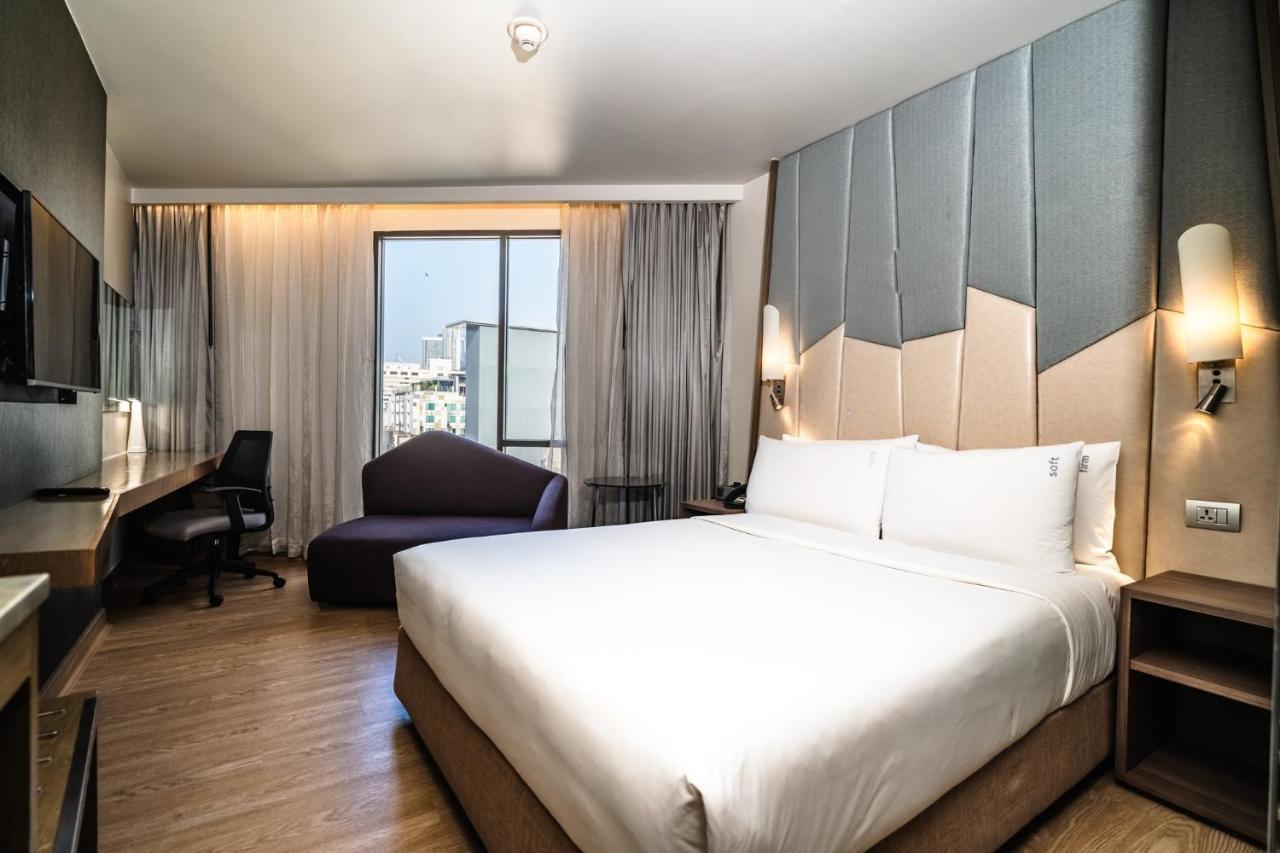 Holiday Inn Express Bangkok Sukhumvit 11 By Ihg Buitenkant foto