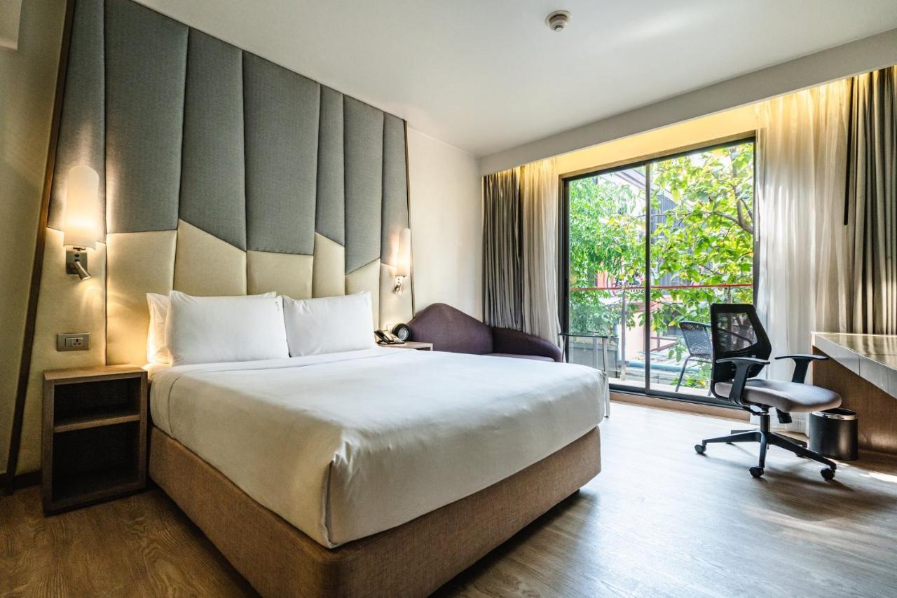Holiday Inn Express Bangkok Sukhumvit 11 By Ihg Buitenkant foto