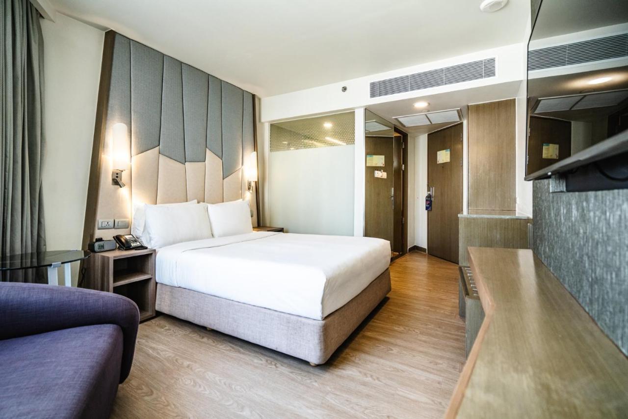 Holiday Inn Express Bangkok Sukhumvit 11 By Ihg Buitenkant foto