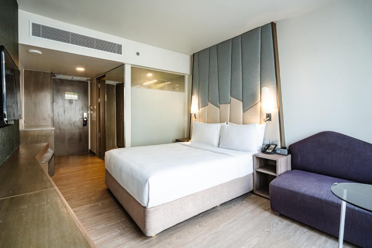 Holiday Inn Express Bangkok Sukhumvit 11 By Ihg Buitenkant foto
